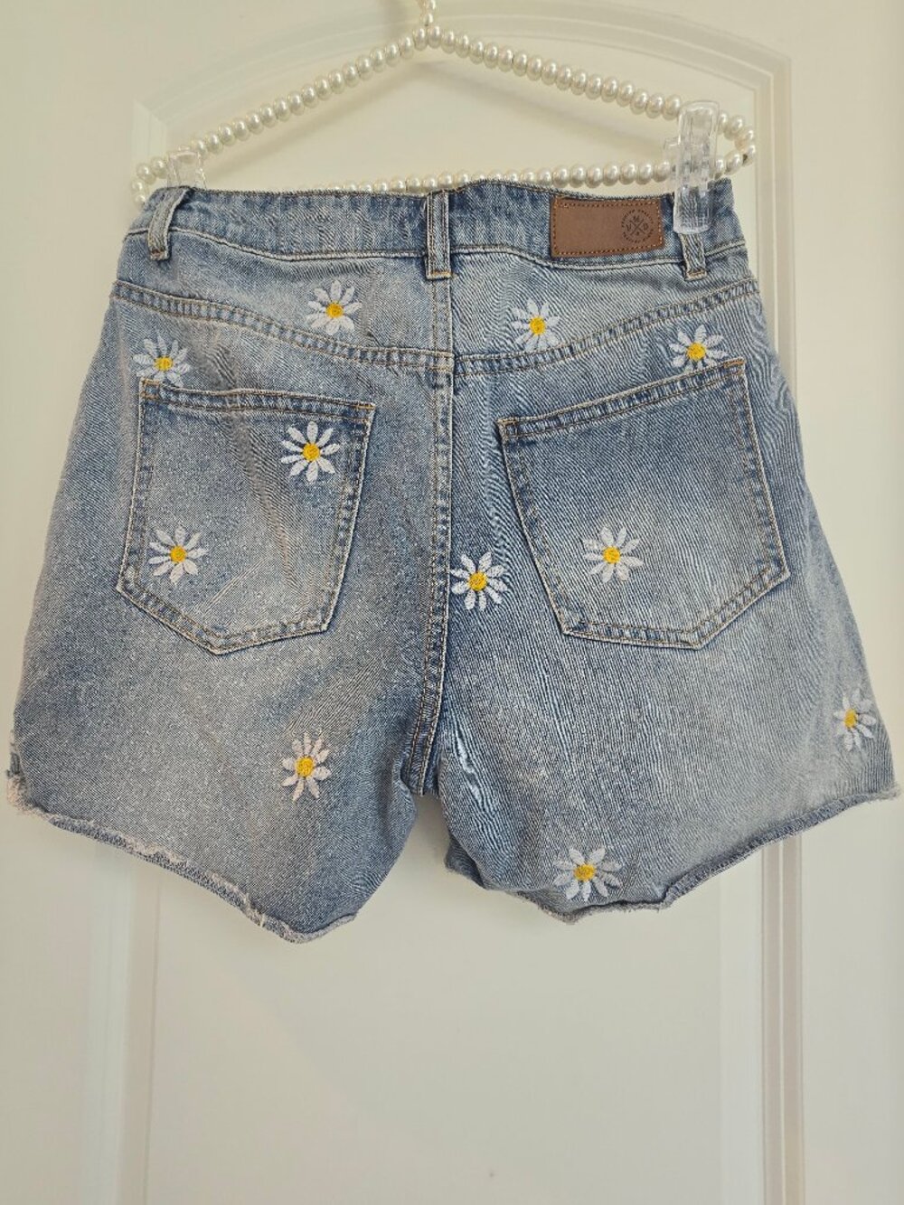 Vero Moda Denim Daisy 4" Shorts Size M